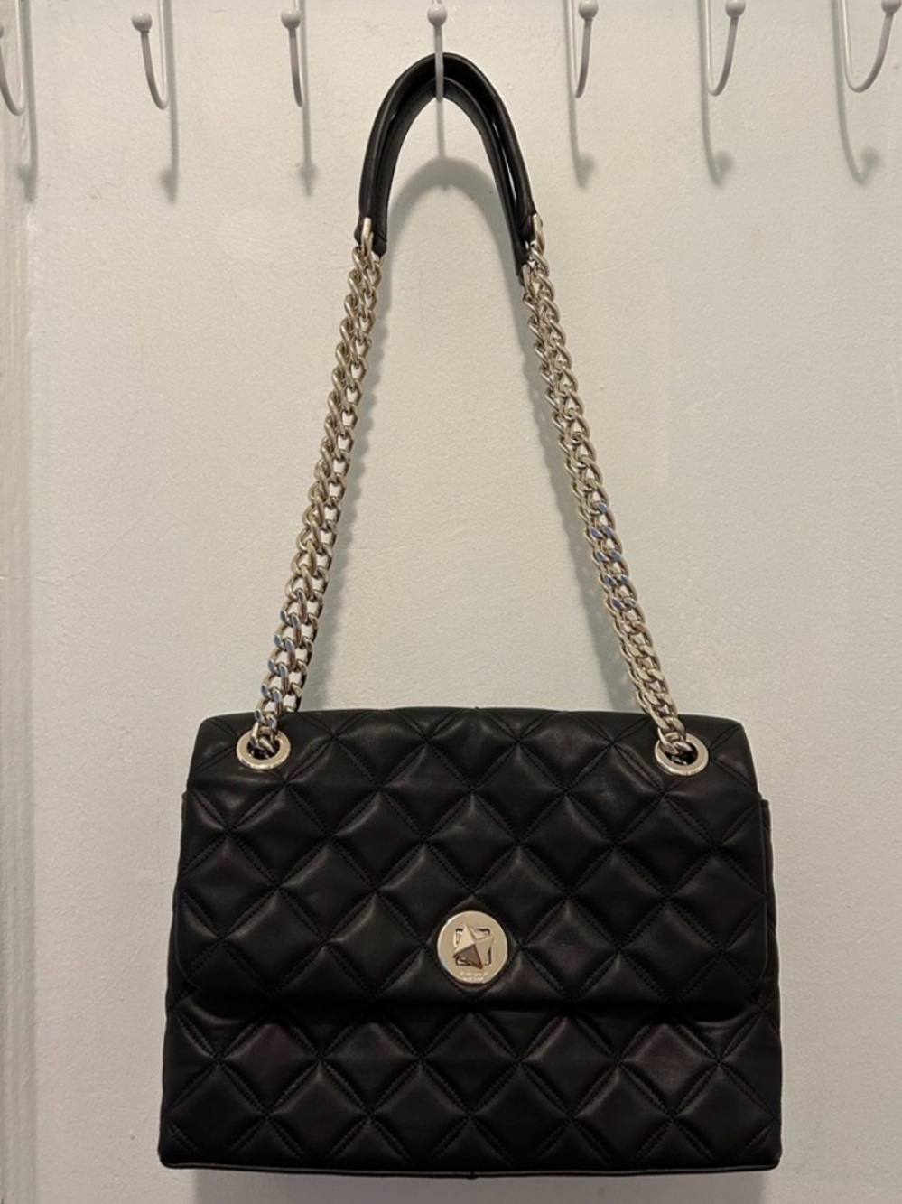 kade spade Quilted Black Chain-Handle Shoulder Bag